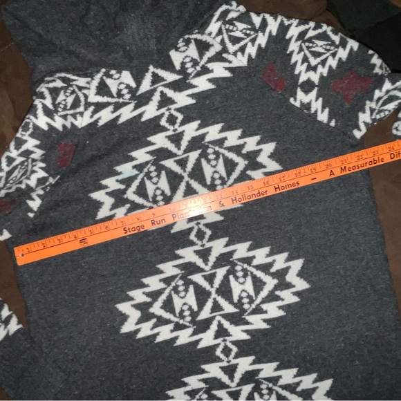 Pendleton Gray Hooded Cardigan with thumb holes Maroon and White Aztec Southwest - Picture 8 of 11